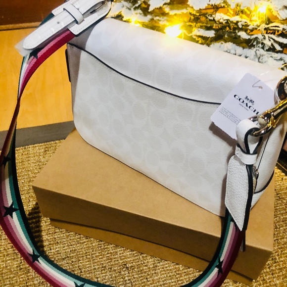 Coach / Marvel Jes In Signature Cross Body Bag - Picture 8 of 9